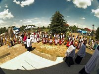274